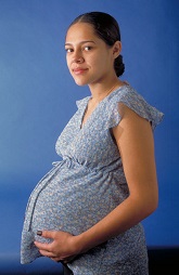 Los calambres en los pies son comunes durante el embarazo. Descubra por qué