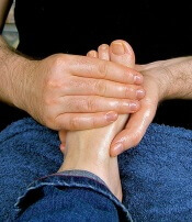 Massage is a great way to get rid of excess fluid around the feet