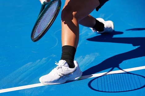 Tennis Toe: aka Runners Toe is caused by repetitive jamming of the toes against the front of the shoe resulting in a subungual hematoma